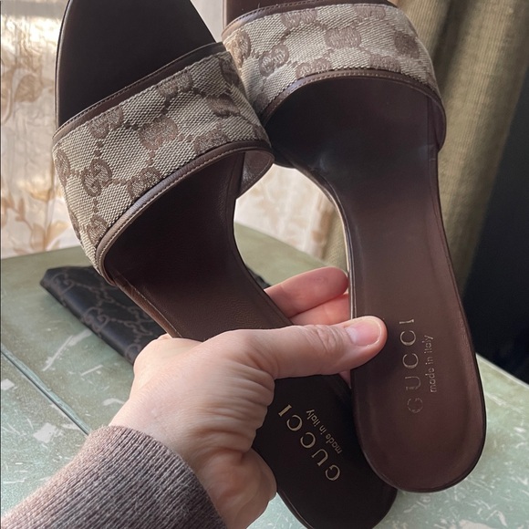 Vintage Gucci Monogram GG Brown and Cream Women's Heels - Picture 3 of 6